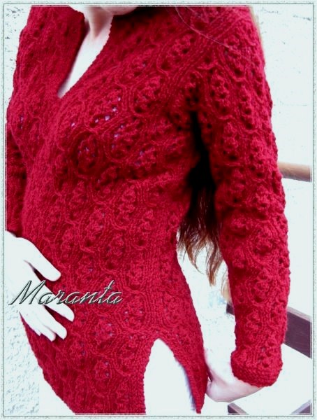 sweter medaliony